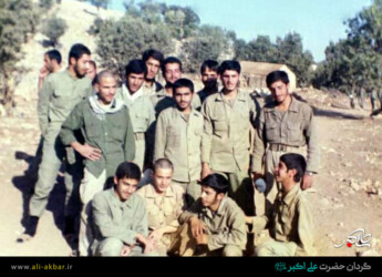 شهیدان لریجانی - منصورمهدی (وسط تصویر) - ظهوریان - جلال شاکری
